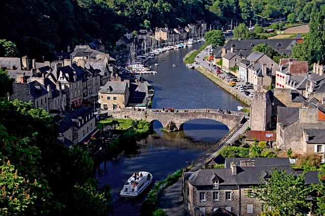 82 dinan.JPG